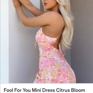 WhiteFox “Fool For You Mini Dress in Citrus Bloom” size xs